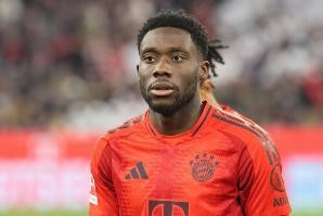 开云体育下载-踢球者：戴维斯、伊藤洋辉将伤缺数月，拜仁正探索左后卫市场