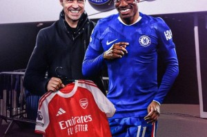 电讯报：马杜埃凯场均射门、推进、夺回球权均高过萨卡&amp;amp;马丁内利