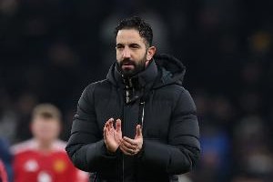 开云-镜报：曼联今夏准备送走9人筹2亿英镑，奥纳纳可能2000万镑去沙特